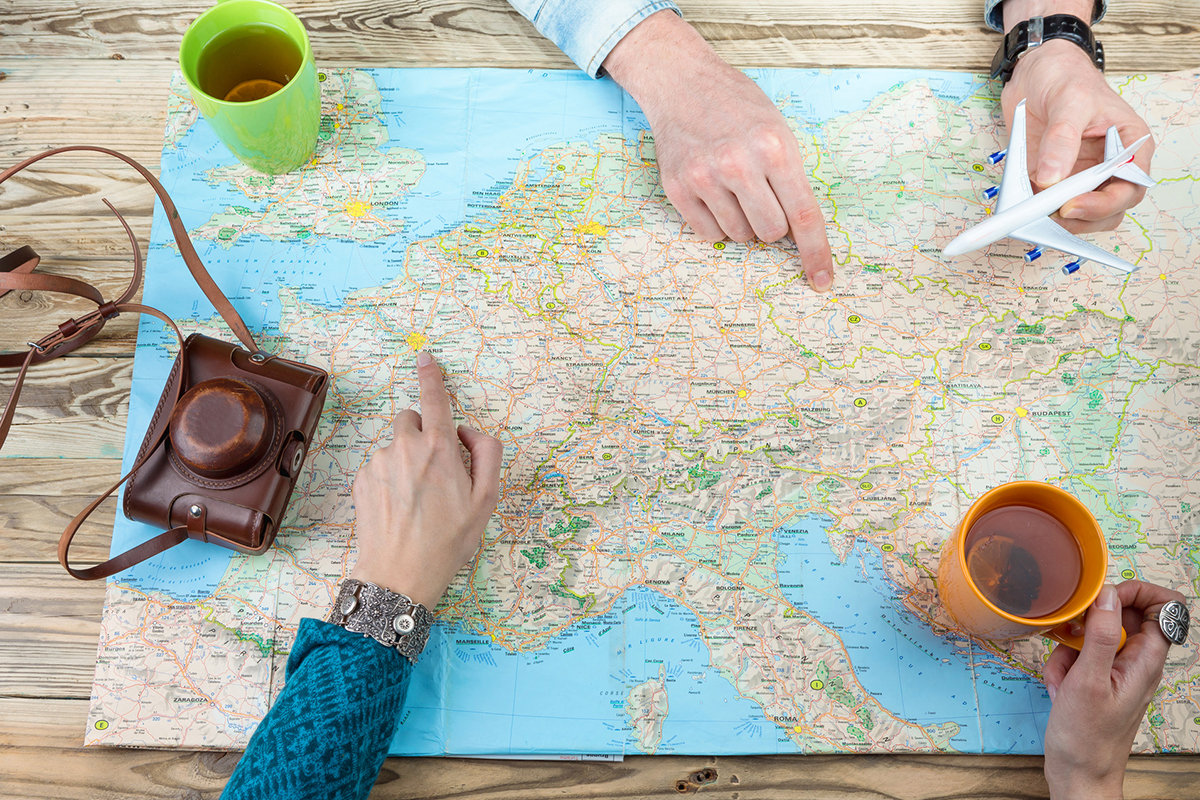 Organisation des vacances avec une carte du monde