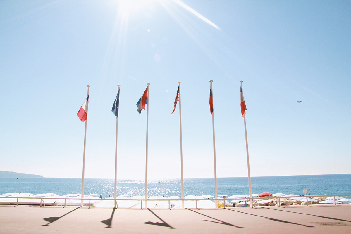 Admirez la beauté de la Côte d’Azur en voyageant en camping-car