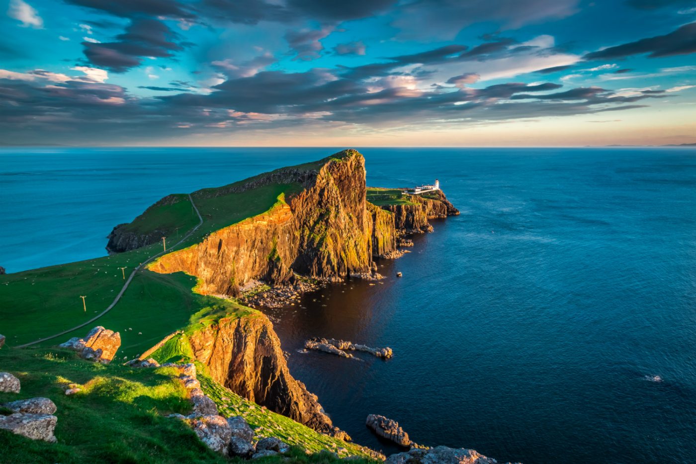 Côte avec falaises en Grande-Bretagne