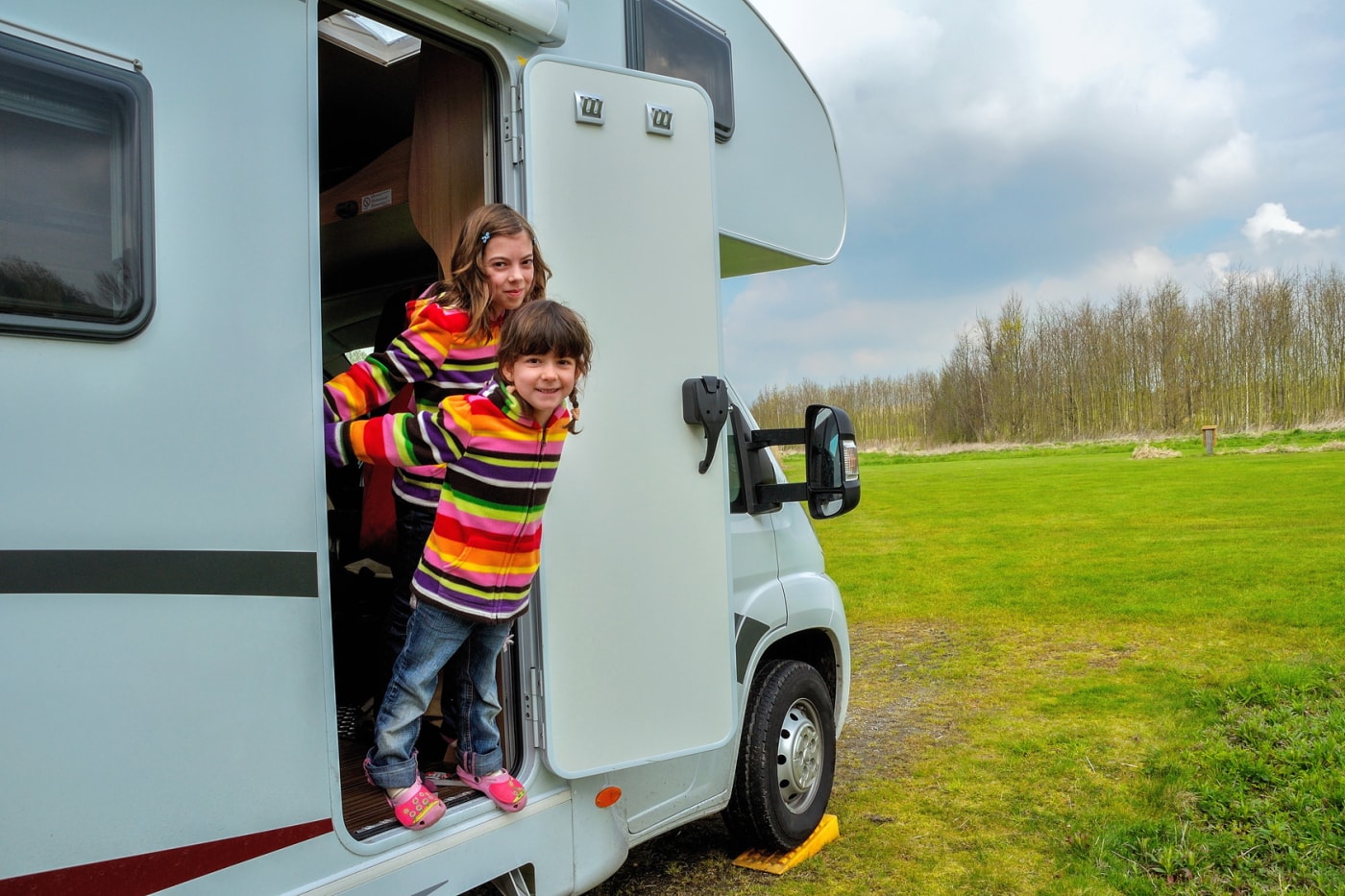 Enfants au camping-car